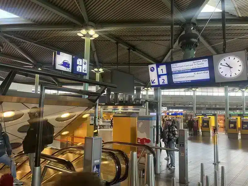 Entrance Underground Train Platform